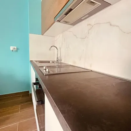 Turquoise Qerret
